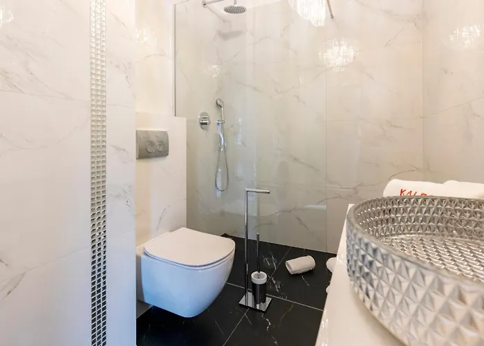 Kaleo - Hanza Tower 605 *